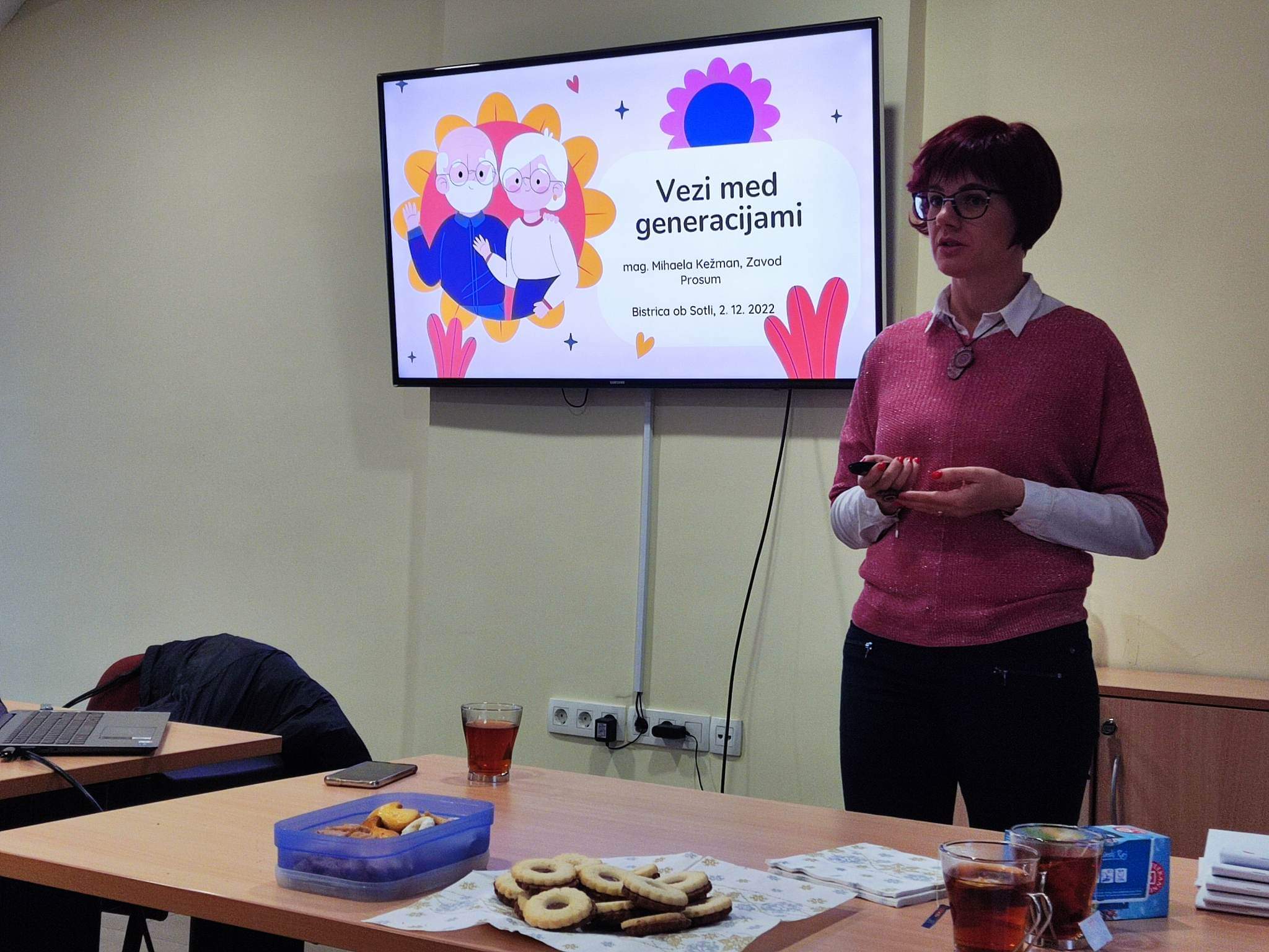 Predavanje o vezeh med generacijami.